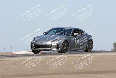 media/Sep-14-2024-Speed Ventures (Sat) [[a2bf28f496]]/Yellow Group/Session 2 (Grapevine)/